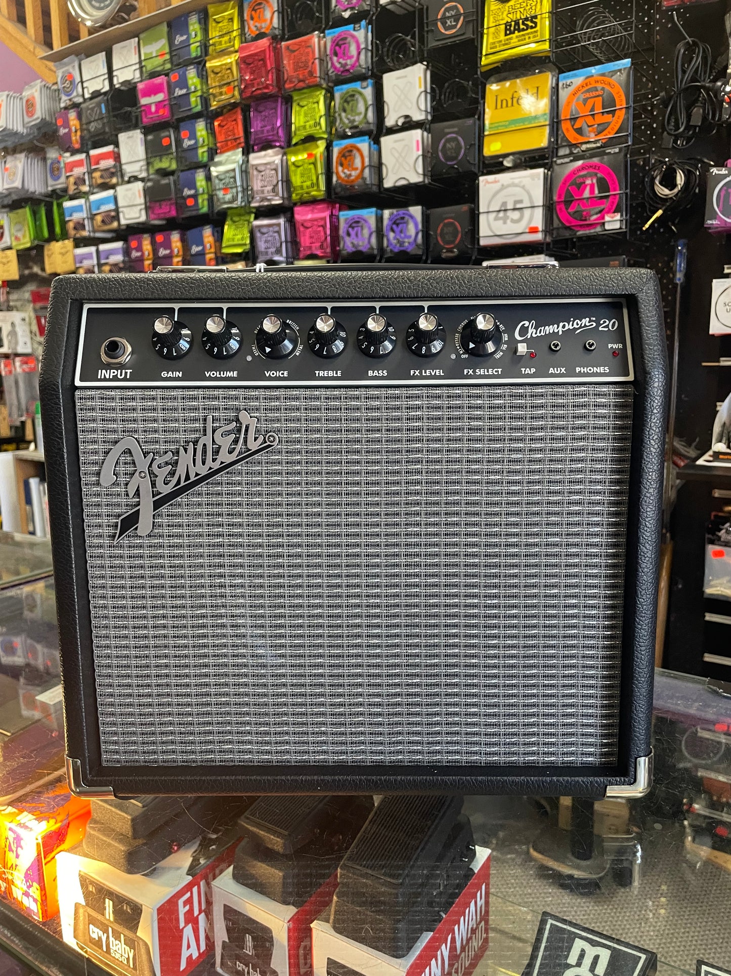 Fender Champion 20 - Electric Guitar Combo Amplifier