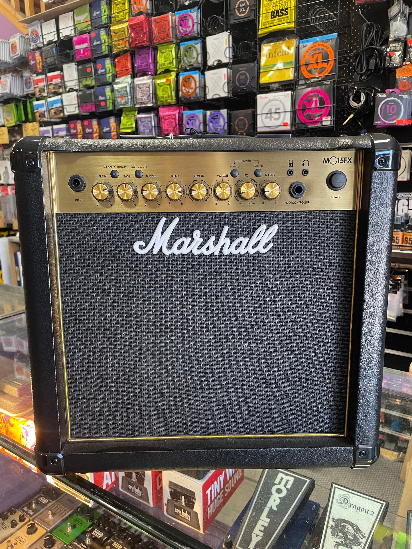 Marshall MG15GFX - 15W MG Gold Combo Electric Guitar Amplifier With Digital FX