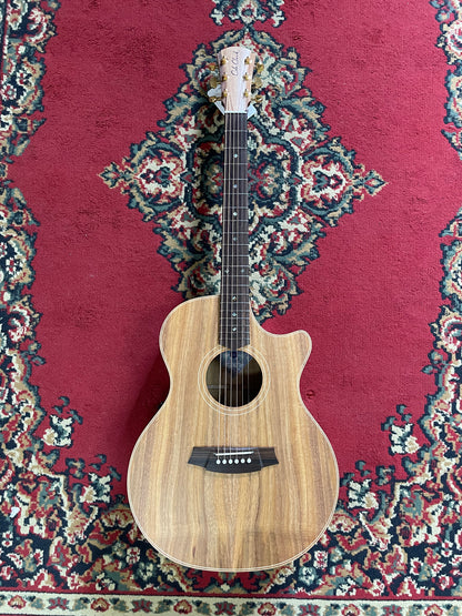 Cole Clark AN2EC-BLBLR Acoustic Electric Guitar, Rosweood  FB - Australian Blackwood Top