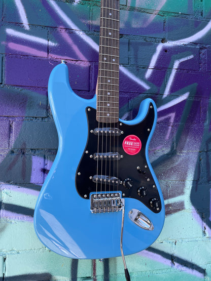 Squier Sonic Stratocaster, Laurel Fingerboard, Black Pickguard, California Blue