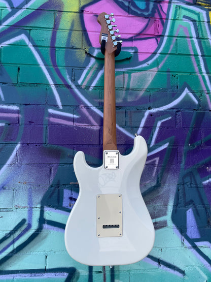 Mooer MSC10 Pro Electric Guitar - Vintage White