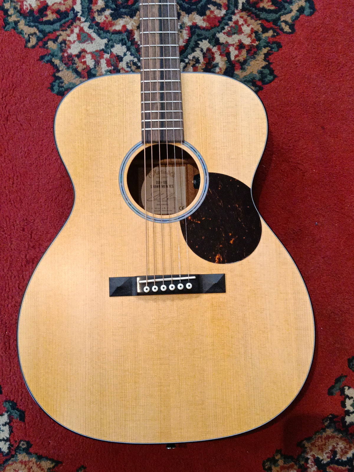Martin Custom Artist Road Series 000-10E Shawn Mendes Electric Acoustic Guitar