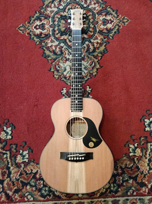 Maton RM-6 Redwood Mini Acoustic Electric Guitar