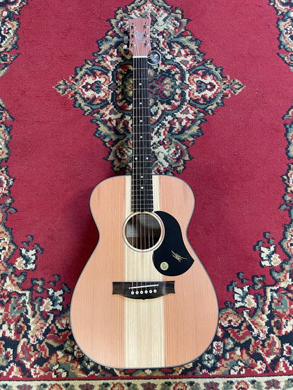Maton Redwood 808 Electric Acoustic Guitar