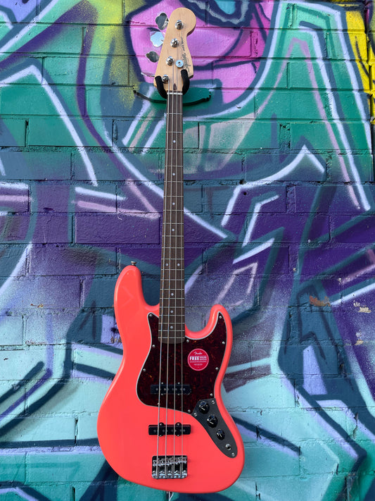 Squier Classic Vibe 60s Jazz Bass - Tahitian Coral