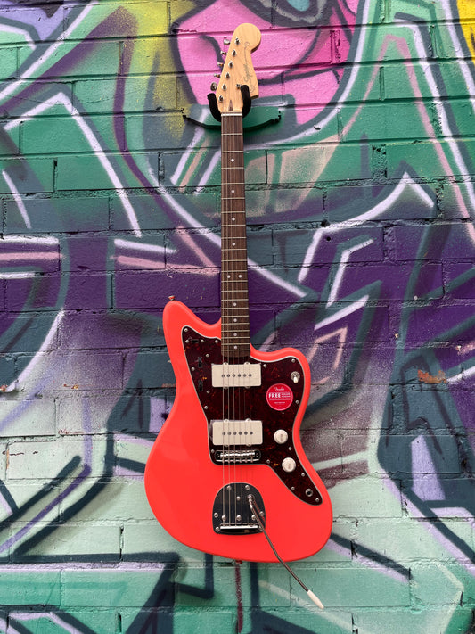 Squier Classic Vibe 60s Jazzmaster Electric Guitar - Tahitian Coral