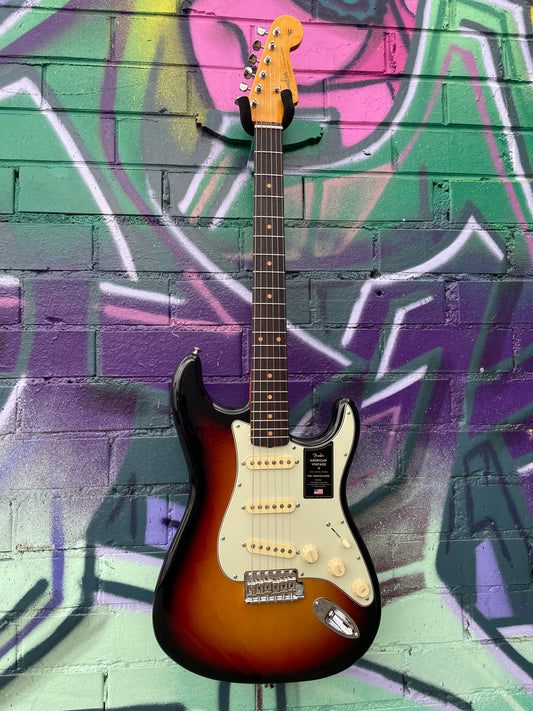 Fender American Vintage II 1961 Stratocaster Electric Guitar, Rosewood FB, 3-Color Sunburst