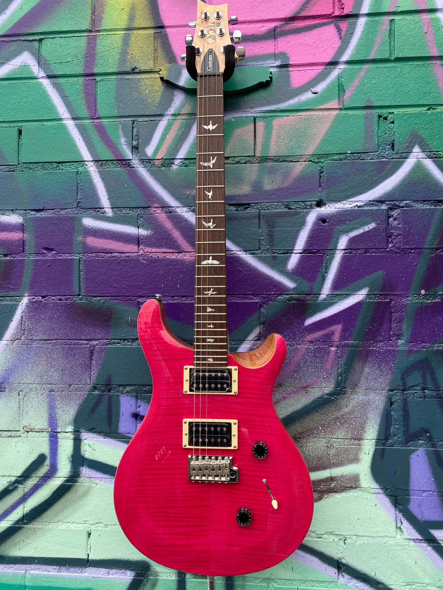 PRS SE Custom 24 Electric Guitar - Bonnie Pink